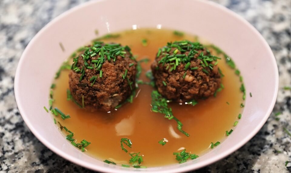 role of the liver in detoxification