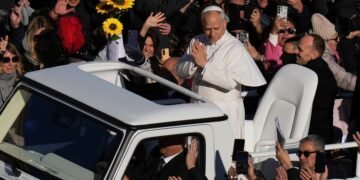 Dozens of Kidnapped Nigerian Schoolchildren Escape as Pope Urges Release of Others