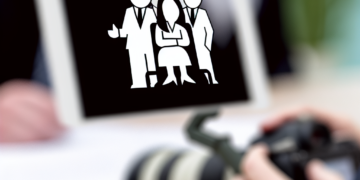 Ex-BNP Leader Nick Griffin Faces Court Over 'Racist' Cartoon Tweet