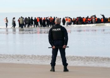 France to Enhance Channel Patrols to Intercept Suspected Migrant Taxi Boats