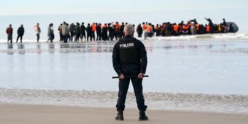France to Enhance Channel Patrols to Intercept Suspected Migrant Taxi Boats