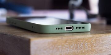 history of mobile phones evolution