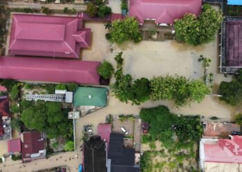 Indonesia Floods and Landslides: 248 Confirmed Dead, Many Missing