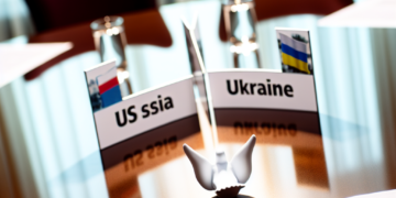 Key Figures in US, Russia, and Ukraine Peace Deal Negotiations Revealed