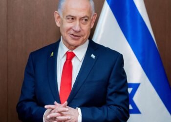 Netanyahu Asks Israeli President for Pardon Amid Ongoing Legal Challenges