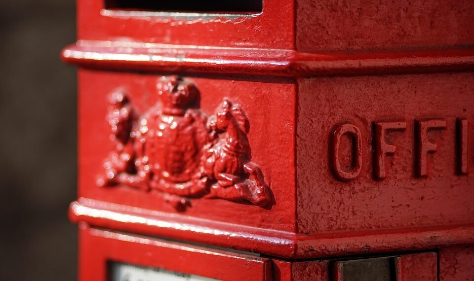 history of box office tracking and reporting