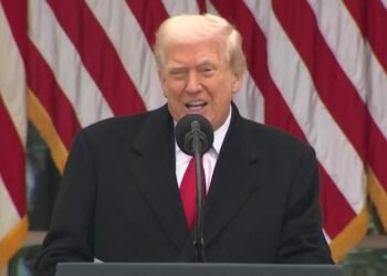 Trump Closes Airspace over Venezuela Amid Rising Tensions – World News Update