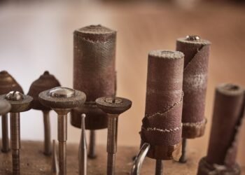 how muscles and bones work together