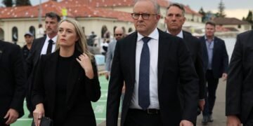 Australia Initiates Intelligence Review Amid National Reflection for Bondi Attack Victims