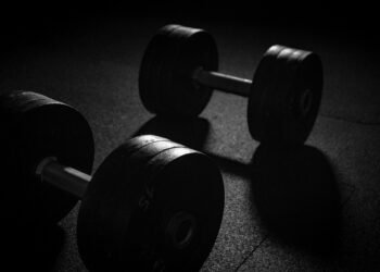 how muscles and bones work together