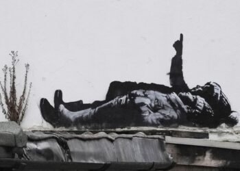 Christmas Mural Unveiled by Banksy in Celebrated Addition to UK Street Art