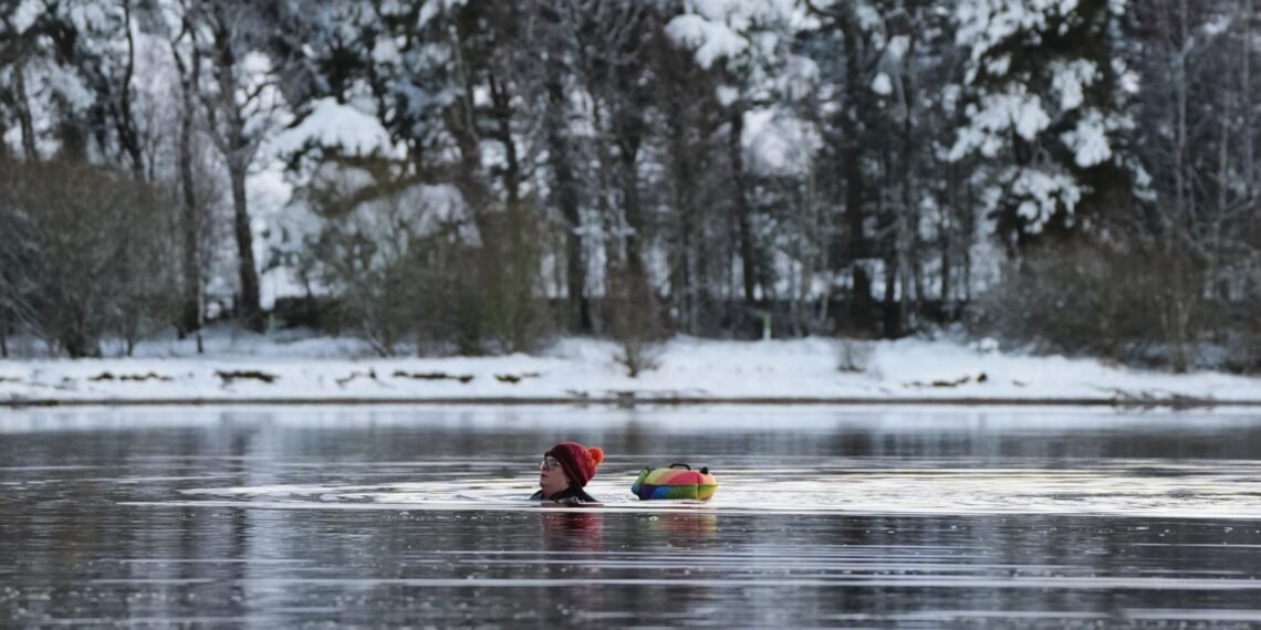Cold Health Alert and Weather Warnings Issued Across Parts of UK on Christmas Day