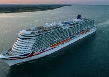 Cruise Ship Delayed at Port After Banana-Laden Containers Fall from Cargo Ship