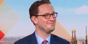 Darren Jones Supports Rachel Reeves Amid Accusations of Misleading Cabinet