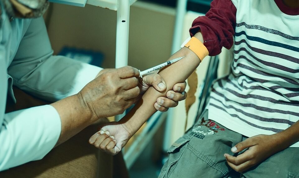 how vaccines support immunity