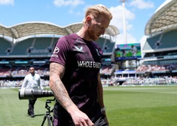 England Defeated by Australia in Ashes Series: A Historic Overview