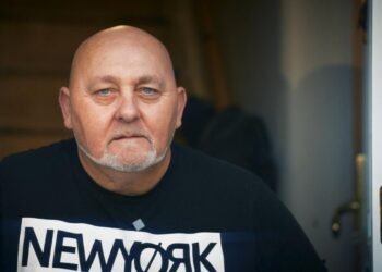 Exploring Britain's Employment Challenges: The Rise in Benefit Dependence