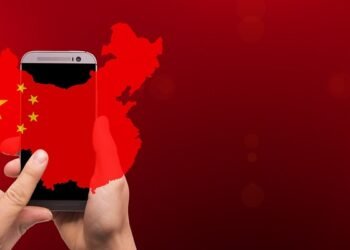 how the human brain processes information