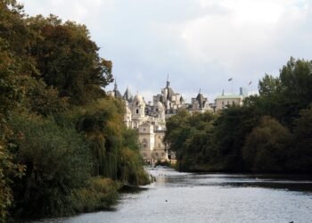 history of james cameron’s blockbuster filmmaking