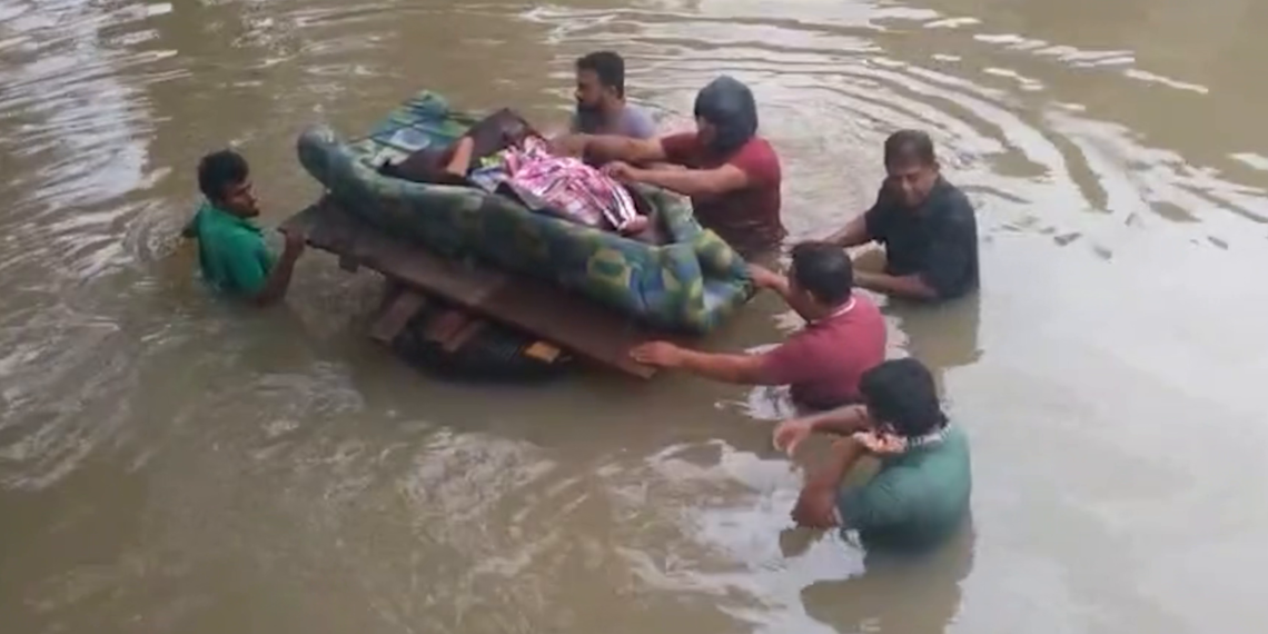 Families Assess Impact of Severe Flooding in Sri Lanka