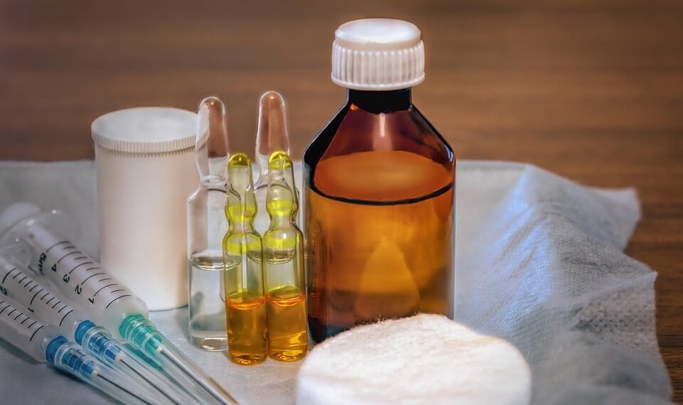 basics of first aid for common injuries