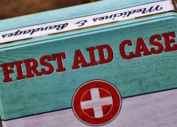 basics of first aid for common injuries
