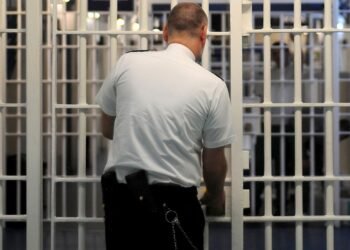 Foreign Prison Staff Given Visa Extensions to Prevent System Crisis in UK