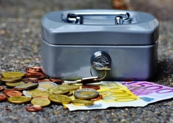 history of box office tracking and reporting