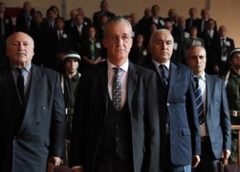 analysis of iconic opening scenes in cinema