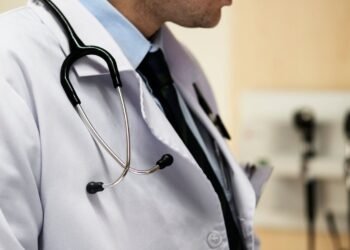 Health Leaders Forecast Up to 8,000 May Require Hospital Care Amid Flu Surge