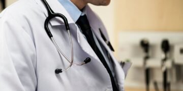 Health Leaders Forecast Up to 8,000 May Require Hospital Care Amid Flu Surge