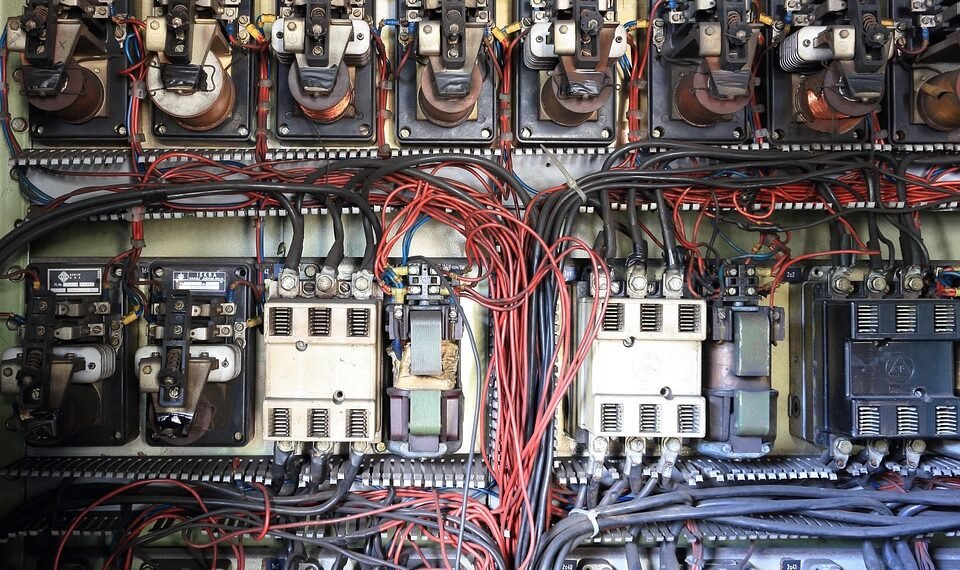 how the nervous system controls