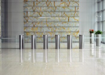 how the nervous system controls