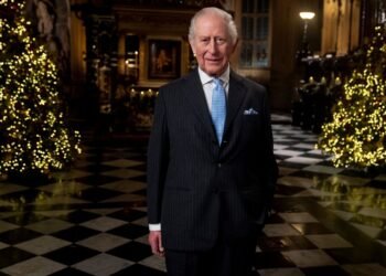 King's Christmas Message Pays Tribute to 'Spontaneous Bravery' After Bondi Attack