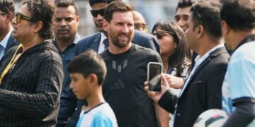 Lionel Messi Fans Create Chaos at Kolkata Stadium During India Tour Visit
