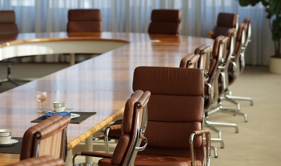 how muscles and bones work together