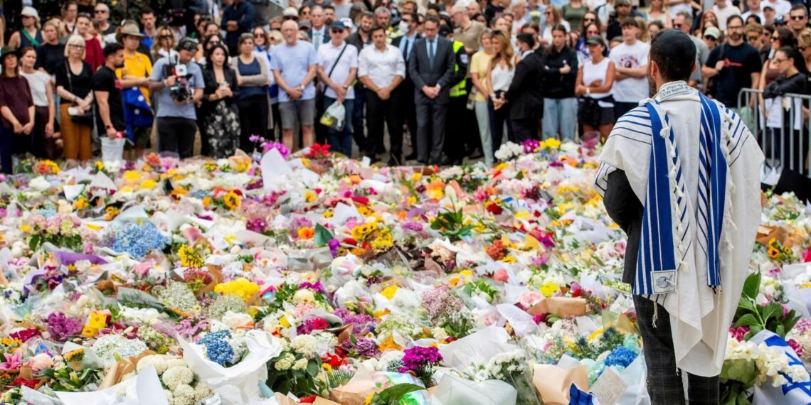 Police Confirm Bondi Attack Suspects Acted Alone as Hero Shares His Story