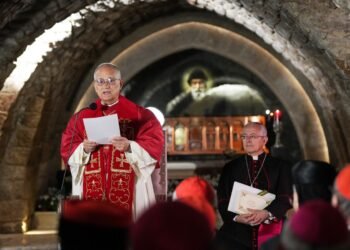Pope Leo Visits Beirut, Promoting Peace Amidst Escalating Regional Tensions