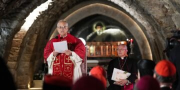 Pope Leo Visits Beirut, Promoting Peace Amidst Escalating Regional Tensions