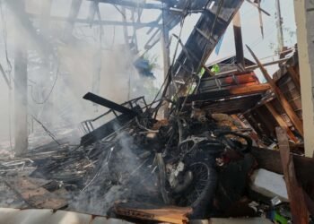 Thailand Dismantles Bridge Amid Ongoing Dispute with Cambodia Over Border Region