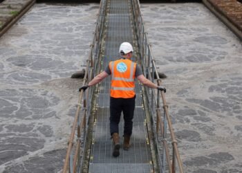 Thames Water Postpones £2.5m Retention Awards Amid Controversy