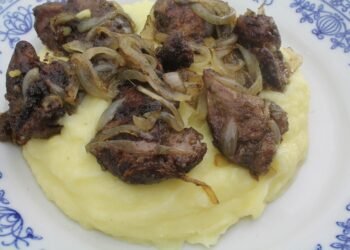 role of the liver in detoxification