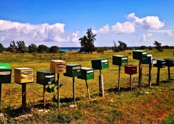 history of box office tracking and reporting