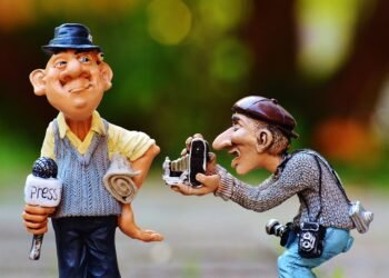 role of fashion magazines in trend communication