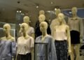 how fashion merchandising works in retail