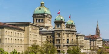 role of local councils in uk governance