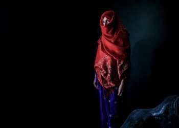 how cultural traditions influence global fashion