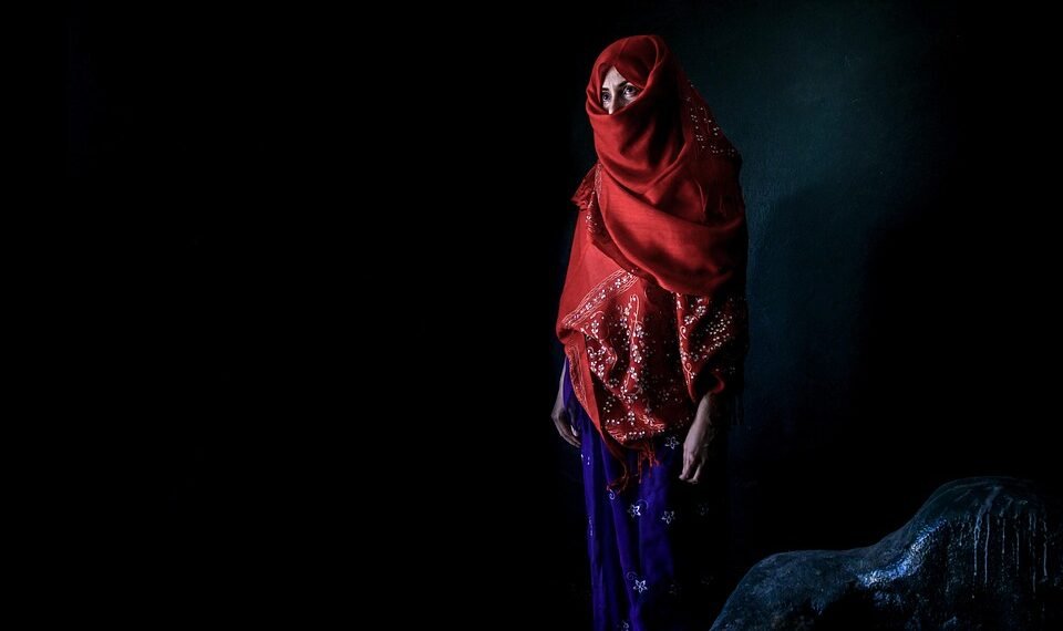 how cultural traditions influence global fashion