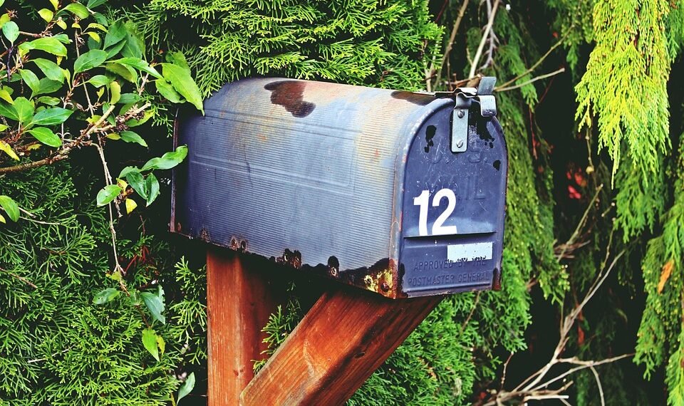 history of box office tracking and reporting