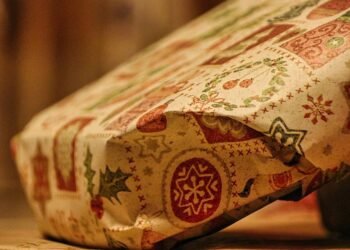 how comedy films changed from silent era to present